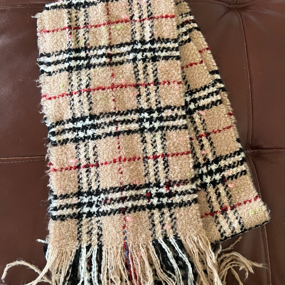 Burberry Nova Check Scarf